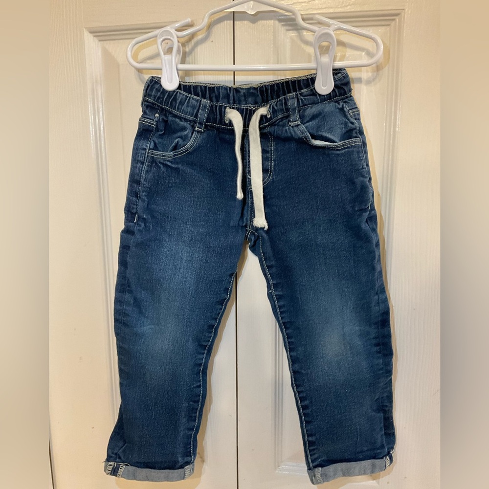 Guess boy’s stretch jeans in blue baby wash | 3T